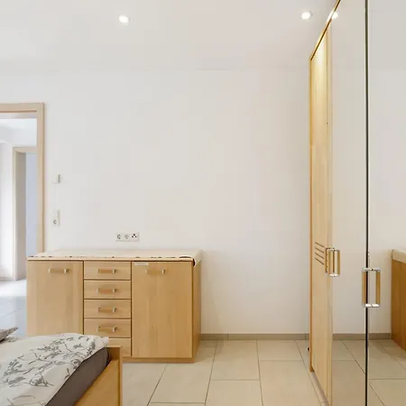 Kiesel Apartament *